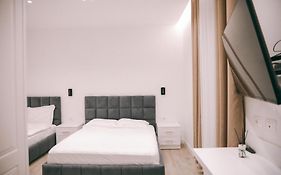 Alpha Rooms